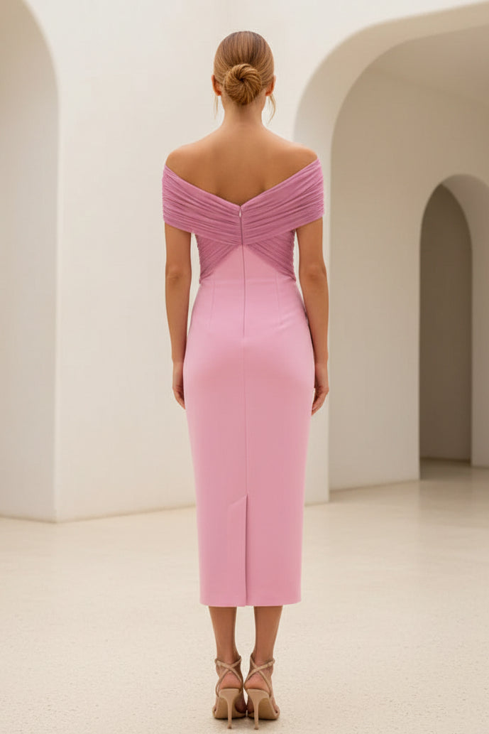 Schulterfreies, gerafftes Midi-Mesh-Kleid