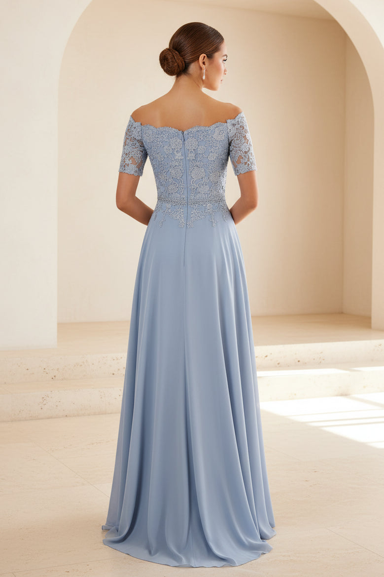 Schulterfreies Abendkleid aus Spitze und Chiffon
