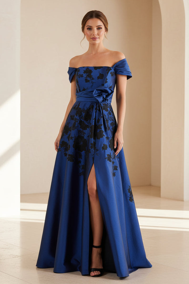 Florales A-Linien-Abendkleid mit Stickereien und Schal