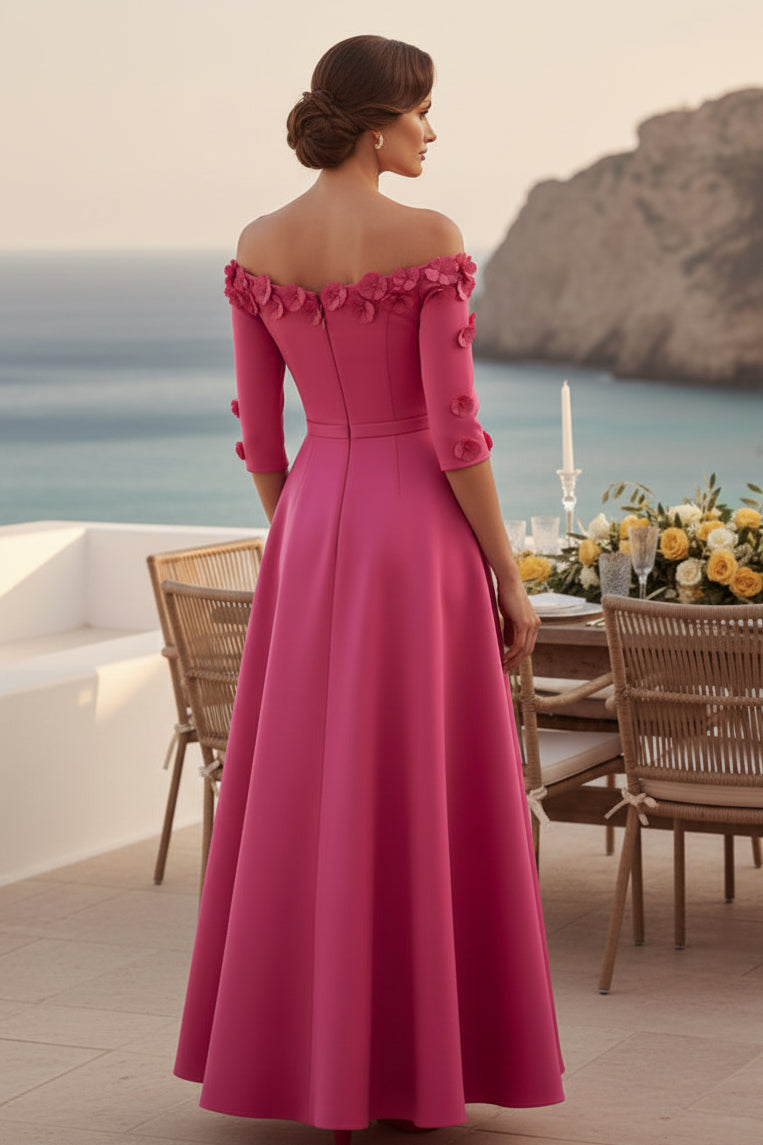 Schulterfreies, asymmetrisches Midikleid mit 3D-Blumenmuster