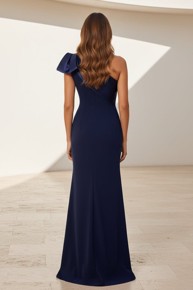 Ärmelloses Abendkleid aus Crêpe mit Schleife