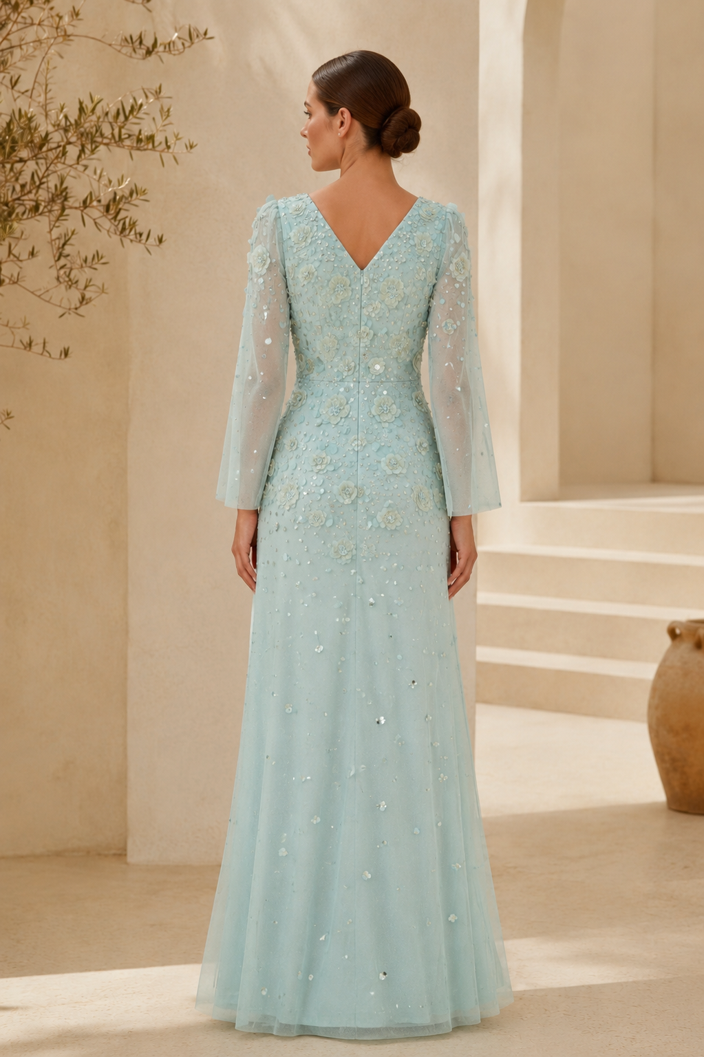 Florales Perlenabendkleid mit langen Ärmeln