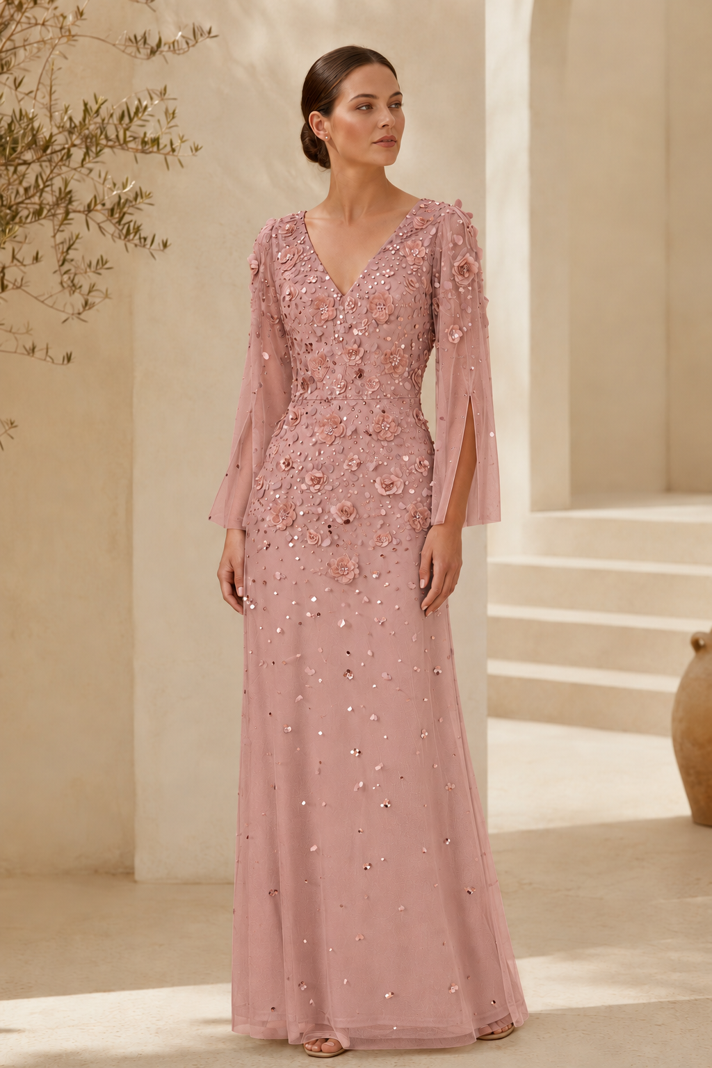 Florales Perlenabendkleid mit langen Ärmeln