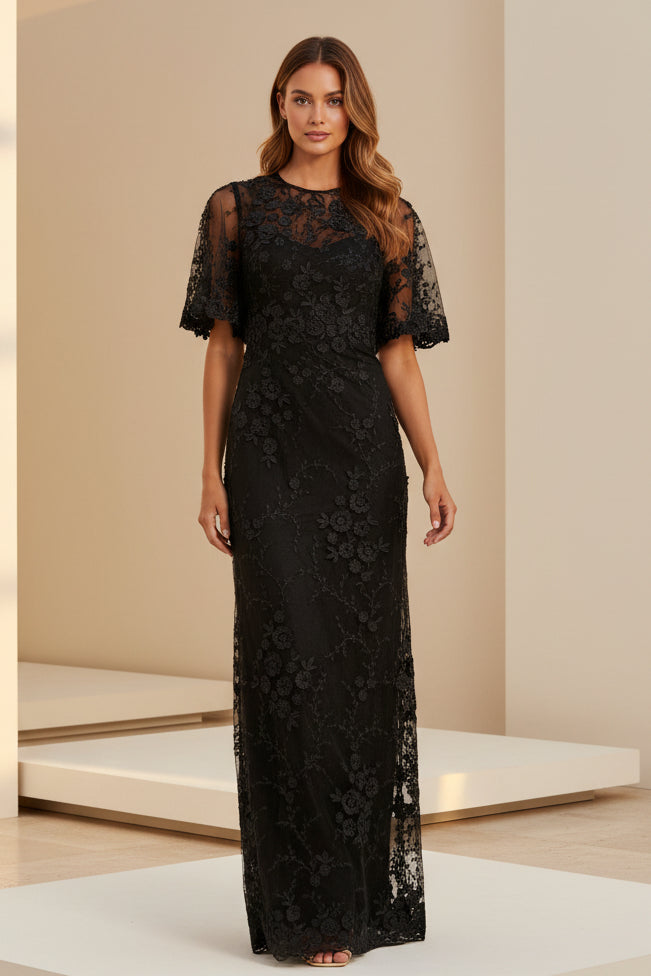 Abendkleid mit 3D-Blumenapplikationen und Flügärmeln