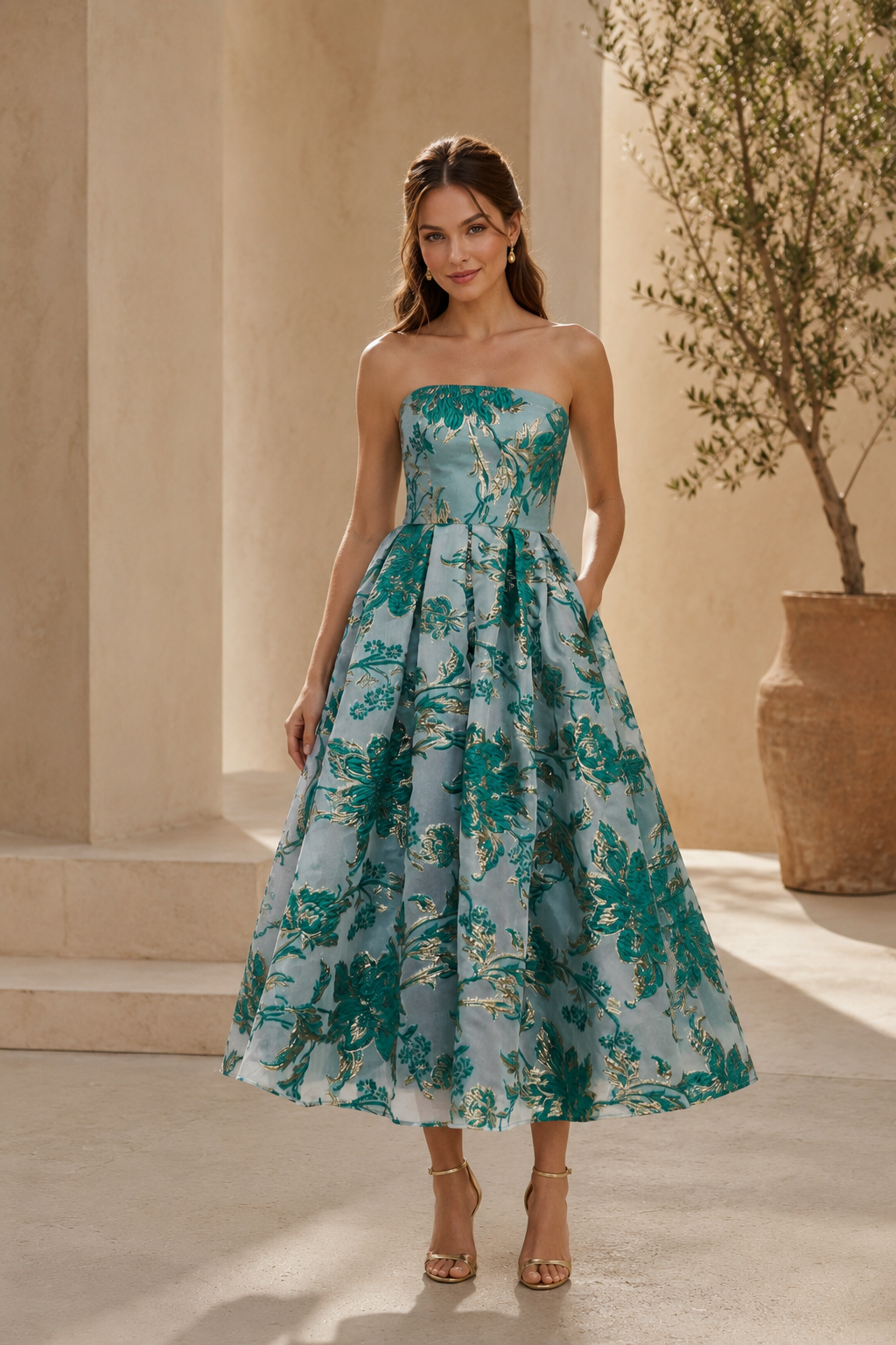 Trägerloses A-Linien-Kleid in Teelänge aus floralem Jacquard