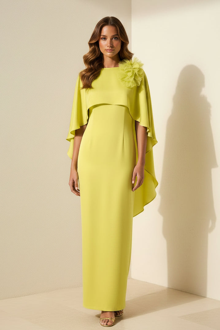 Cape-Maxikleid mit 3D-Blumenverzierung