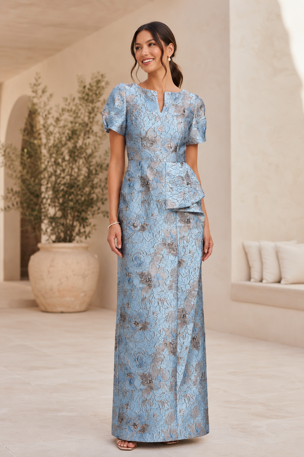 Florales Jacquard-Abendkleid mit Schößchen und Etui-Schnitt