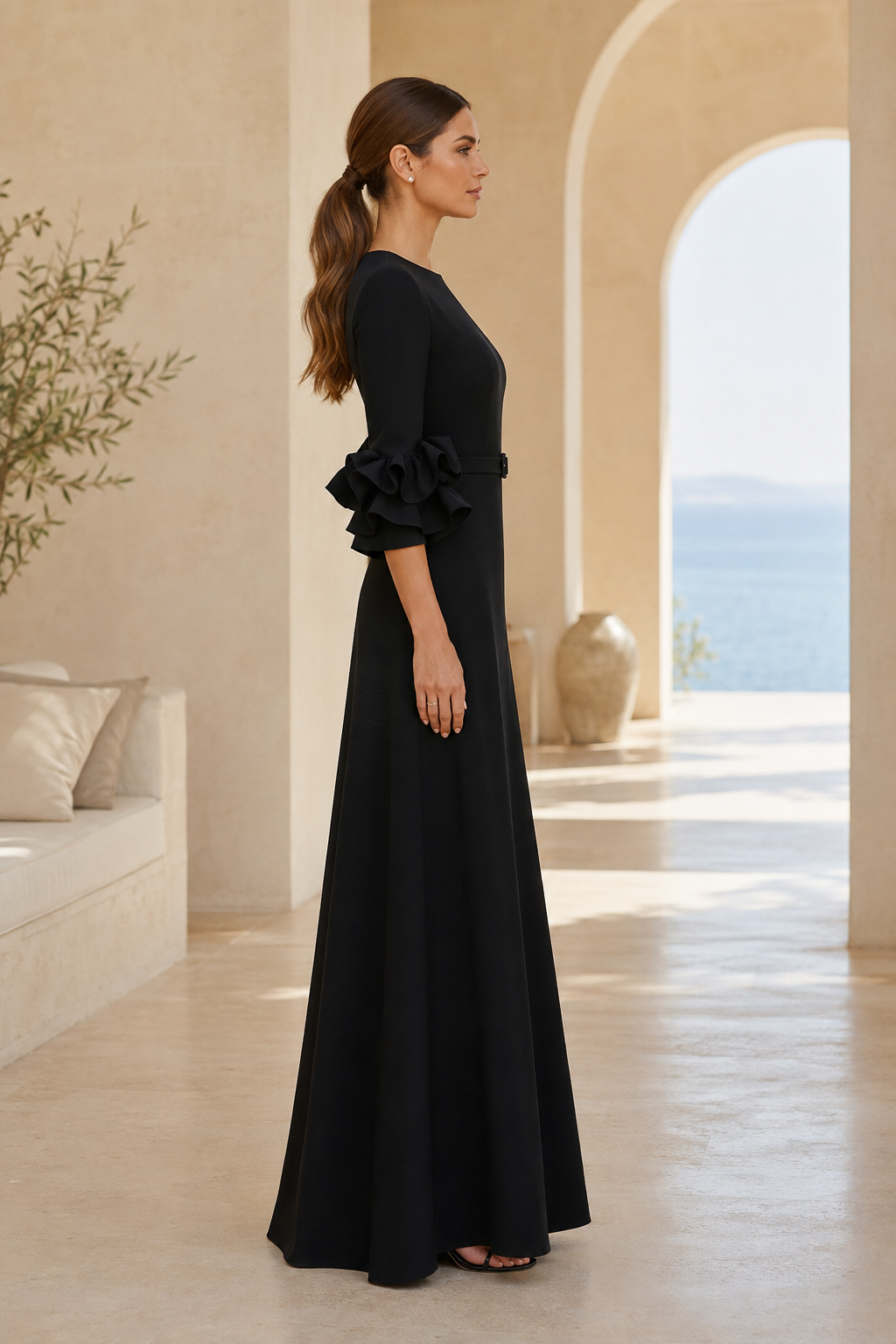 A-Linien-Abendkleid mit Rüschenmanschetten und Gürtel