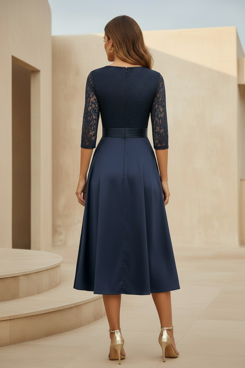 Elegantes Midi-Kleid mit Spitzenoberteil und 3/4-Ärmeln