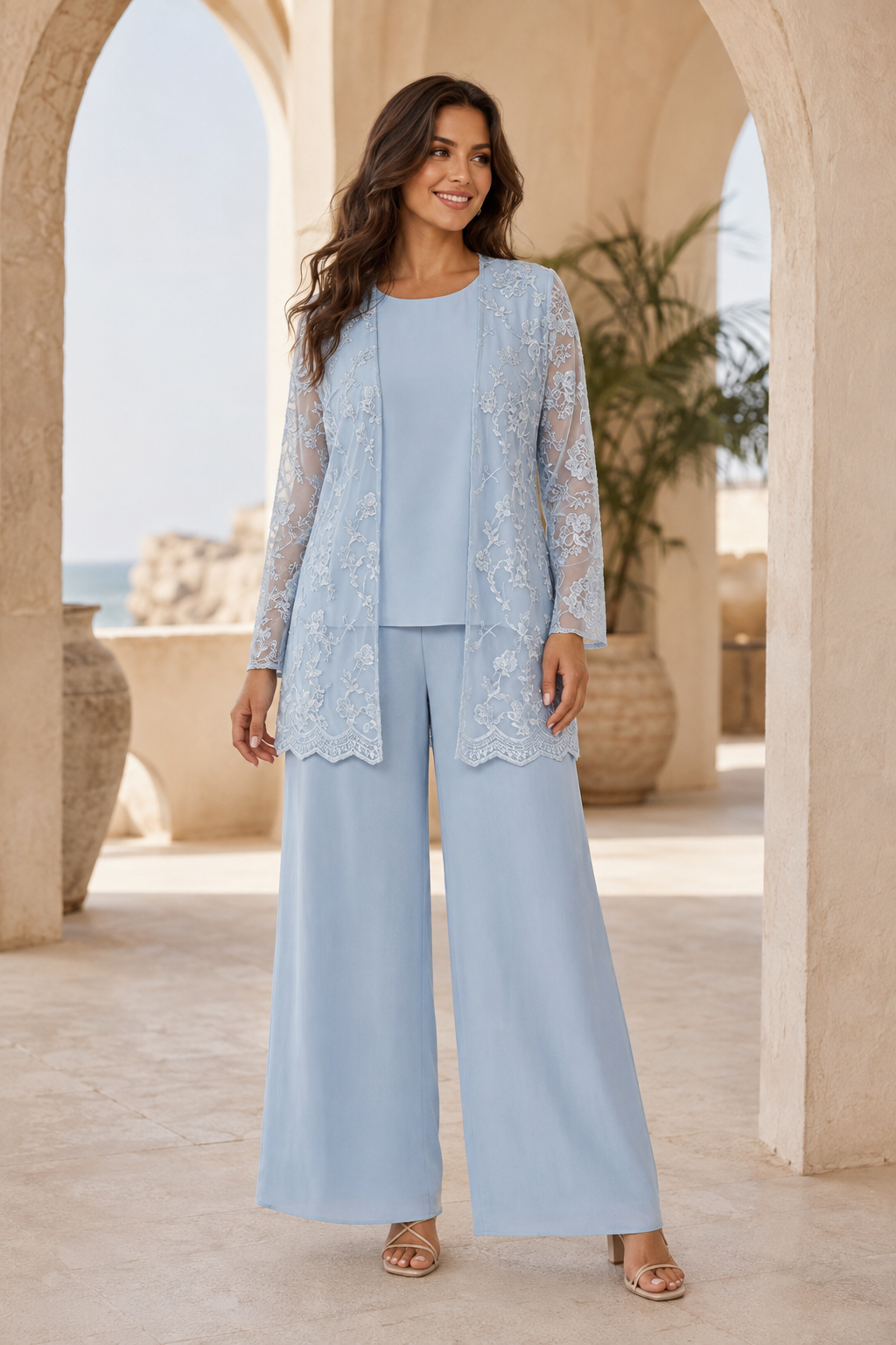 Dreiteiliges Set aus Spitzenjacke, Top und weiter Hose