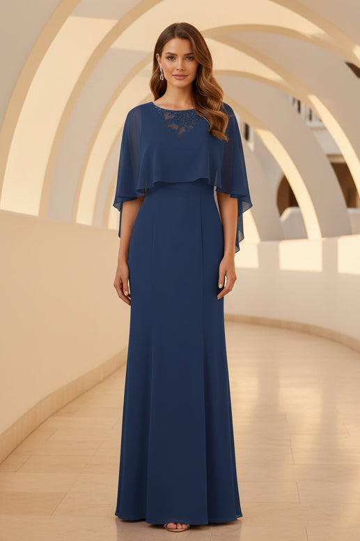 Bodenlanges Chiffon-Cape-Kleid mit Spitzendetail