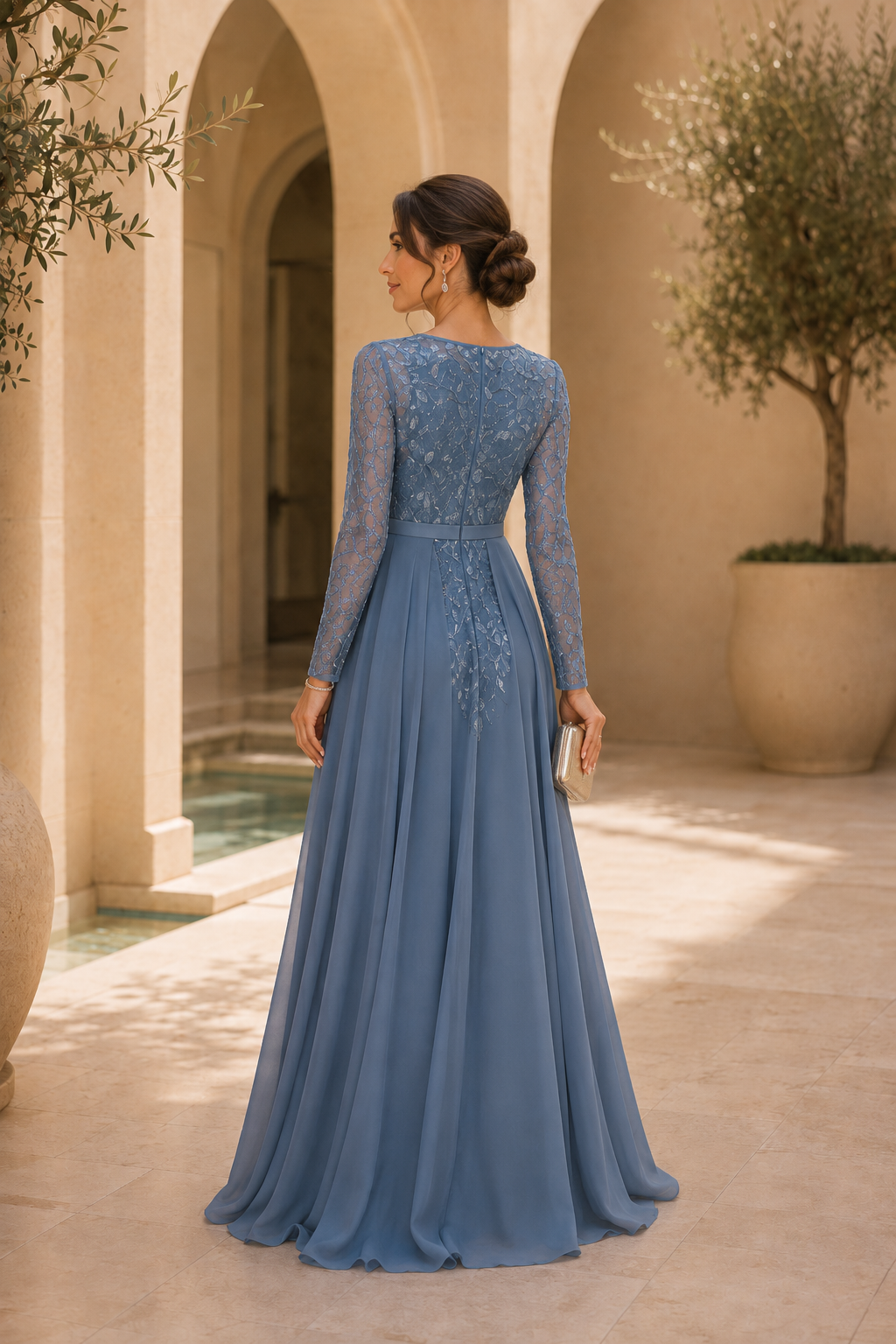Besticktes Langarm-Abendkleid in A-Linie mit Schlitz