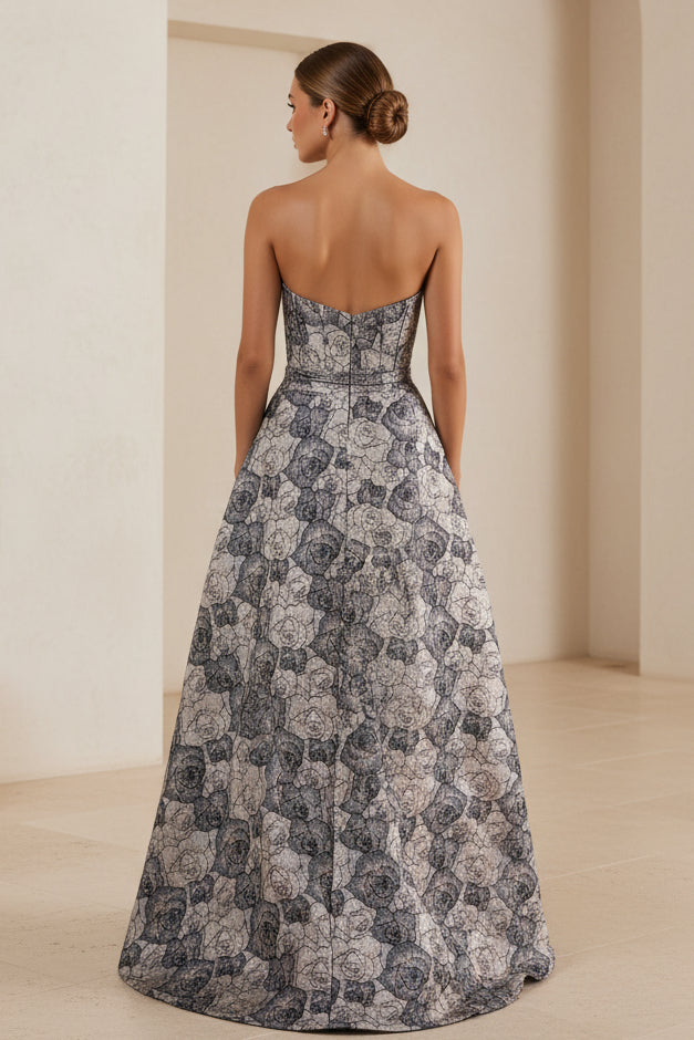 Trägerloses Abendkleid aus floralem Jacquard mit Vokuhila-Saum