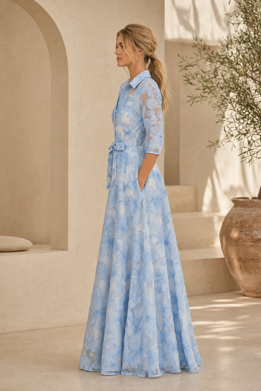 Geblümtes A-Linien-Kleid mit Kragen und 3/4-Ärmeln