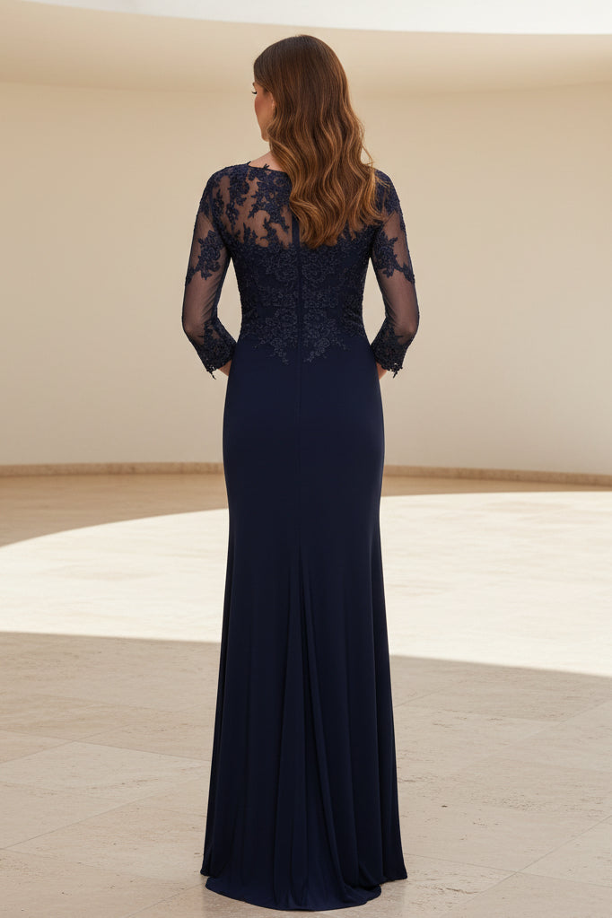 Abendkleid mit 3/4-Ärmeln aus Spitze und Raffungen