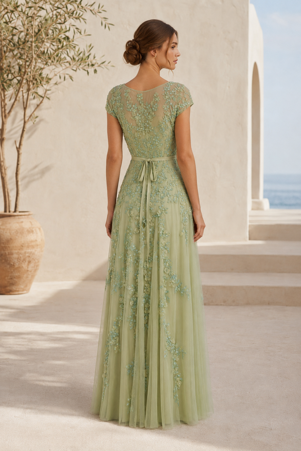 Abendkleid aus Tüll in A-Linie mit floraler Spitzen-Illusion