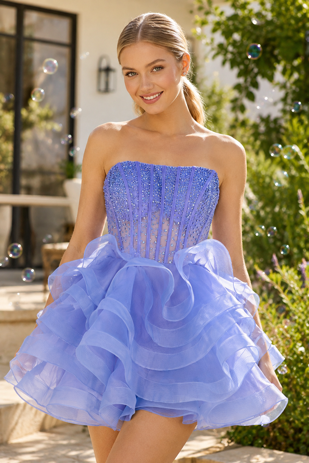 Trägerloses, gerafftes Korsett-Minikleid aus Organza