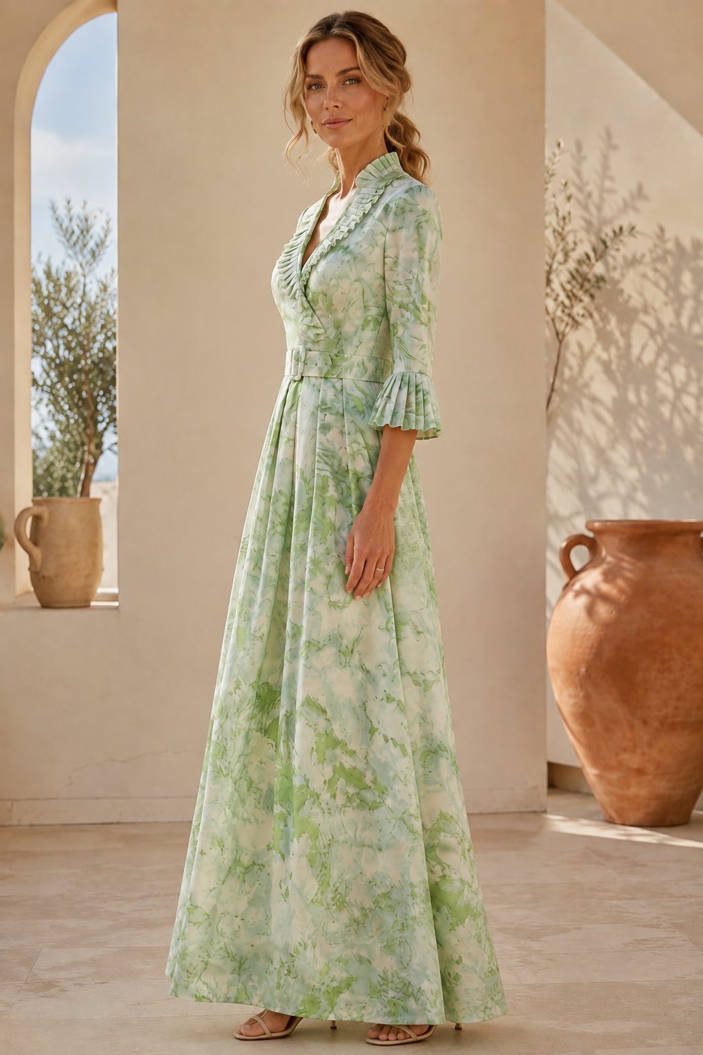Plissiertes Rüschen-Maxikleid mit V-Ausschnitt und Gürtel