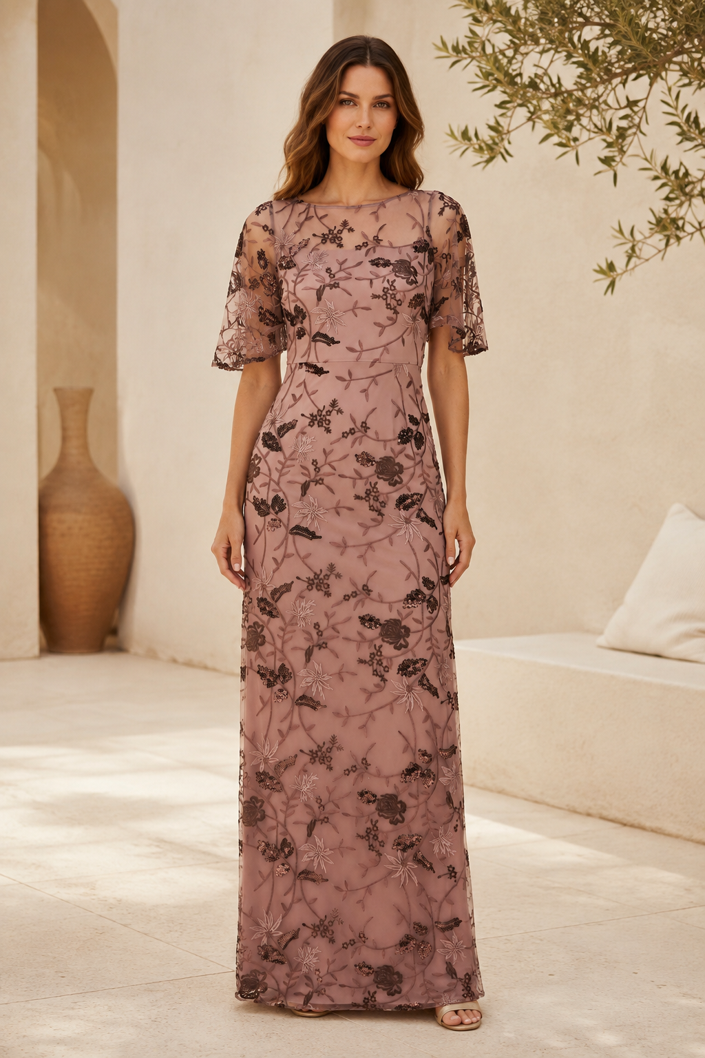 Abendkleid aus besticktem Pailletten-Mesh mit Blumenmuster