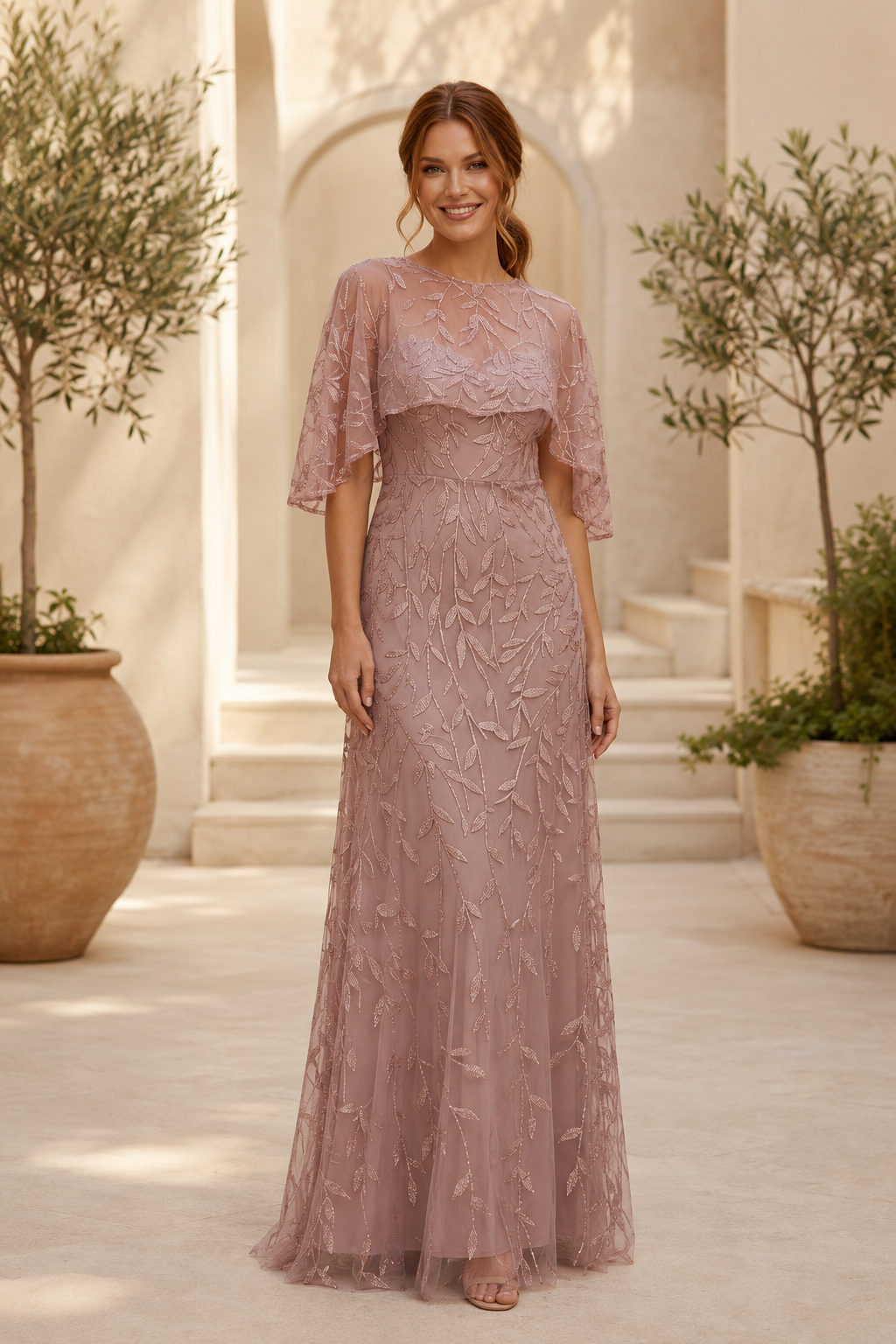 Abendkleid mit Cape-Ärmeln, Glitzerblättern und Illusion-Ausschnitt