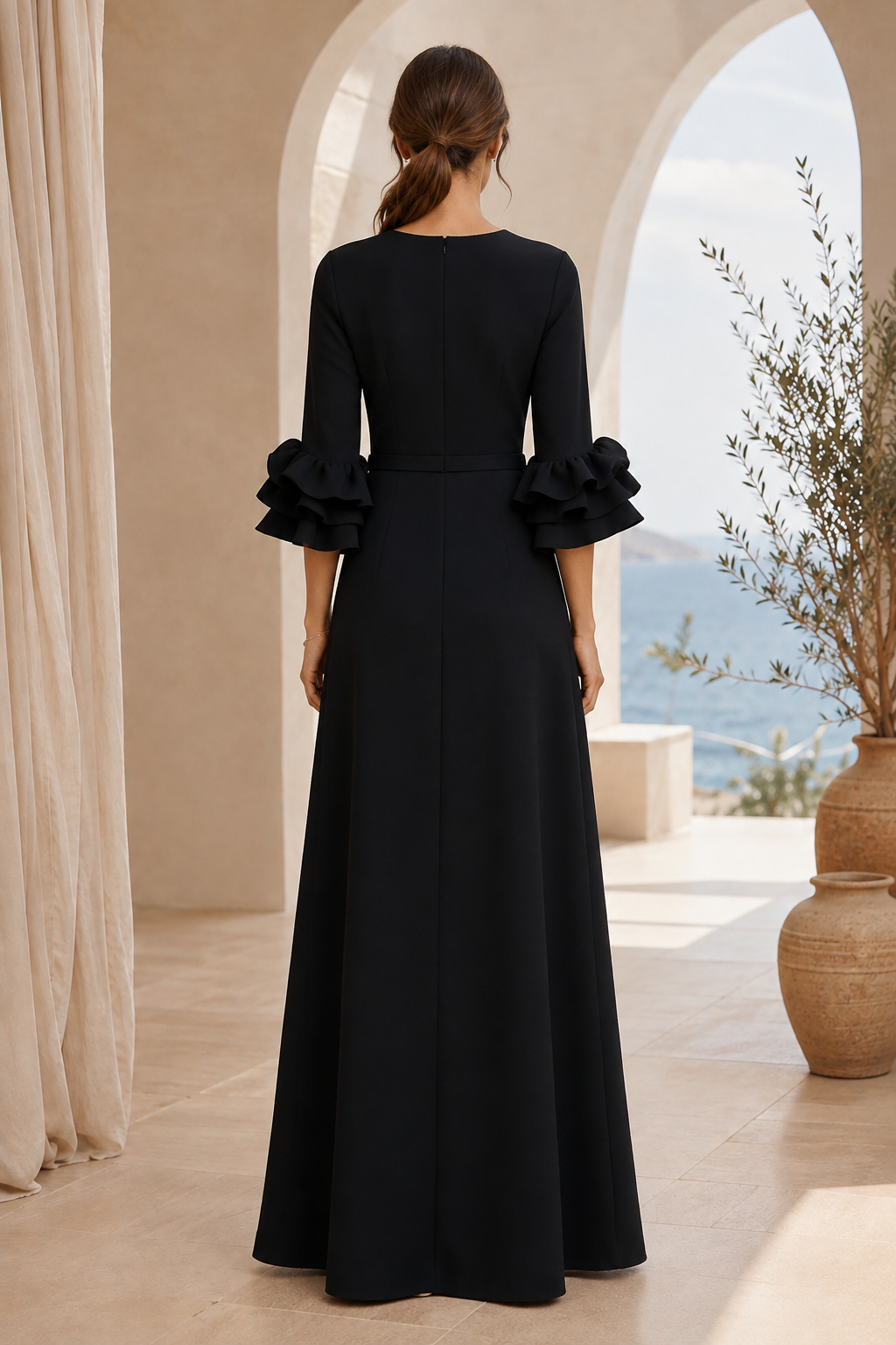 A-Linien-Abendkleid mit Rüschenmanschetten und Gürtel