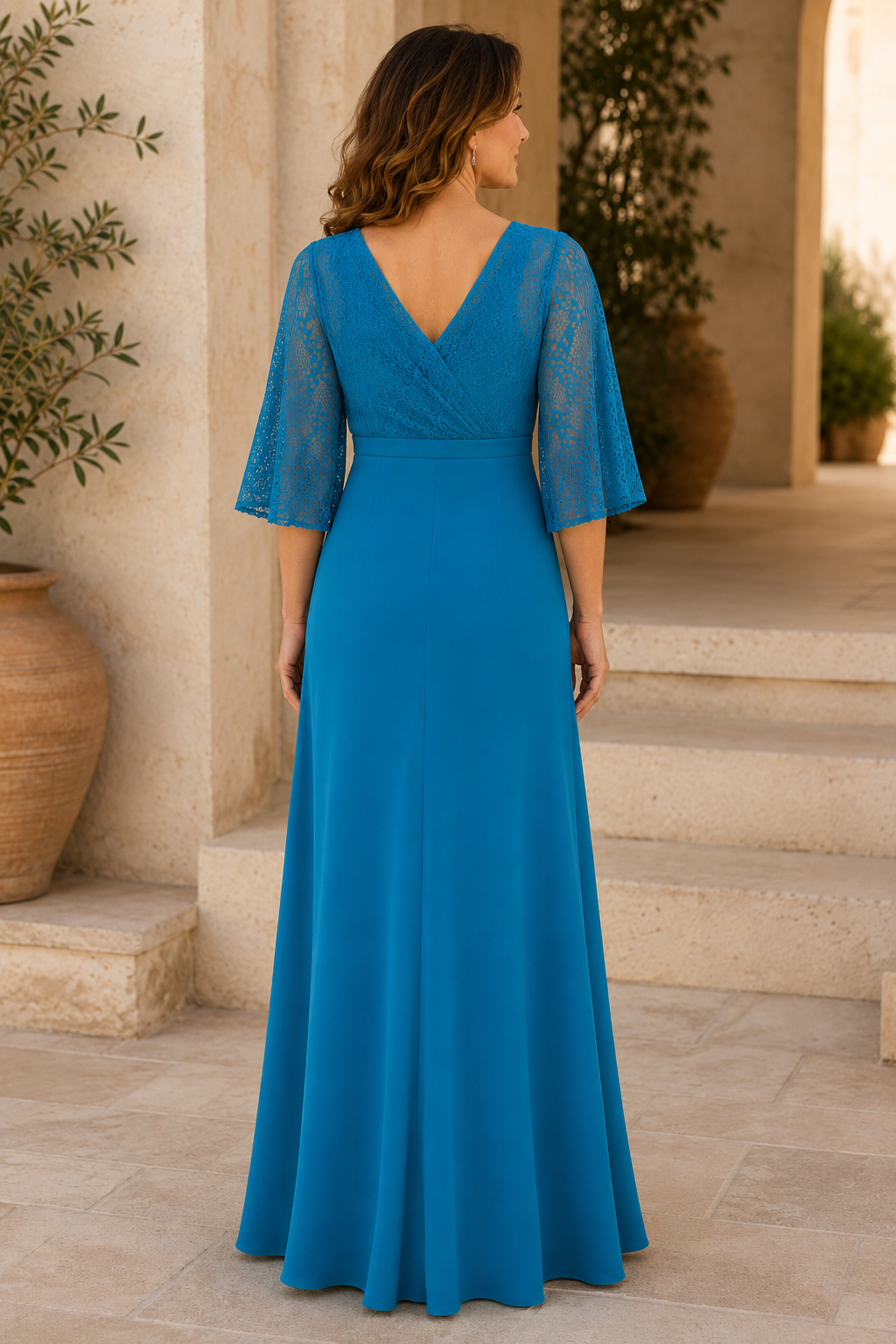 Abendkleid mit A-Linie, Spitzenoberteil und ausgestellten Ärmeln