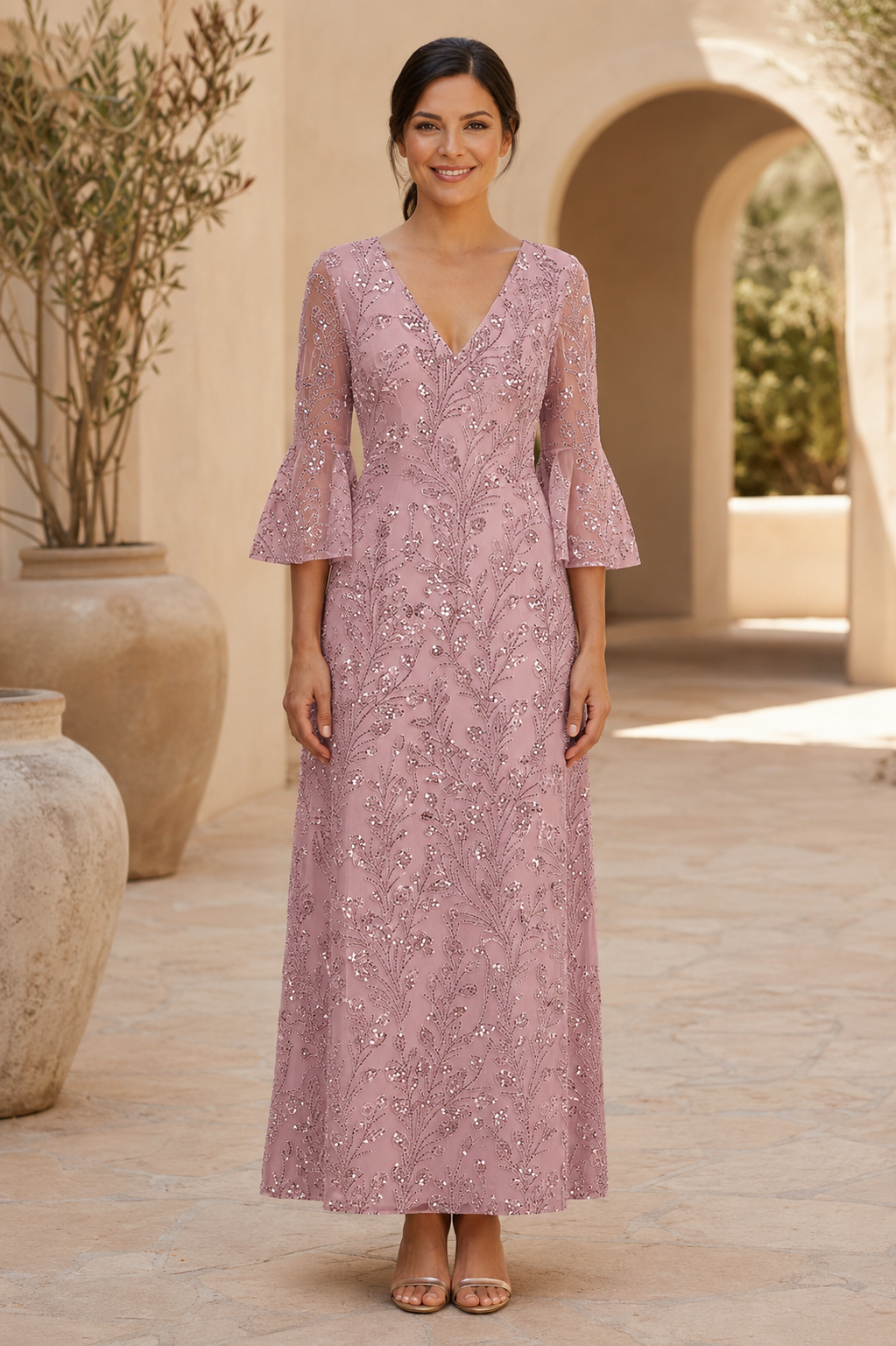 Paillettenbesticktes A-Linien-Kleid mit Glockenärmeln