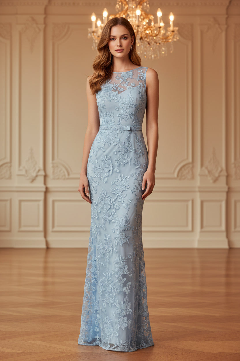 Abendkleid aus Spitze mit Illusion-Ausschnitt