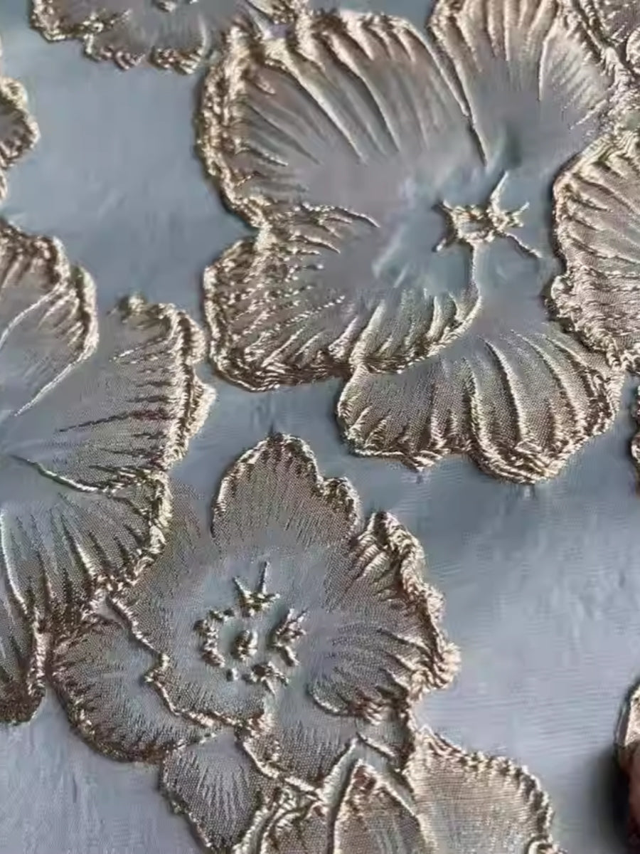Ärmelloses Midikleid aus floralem Jacquard