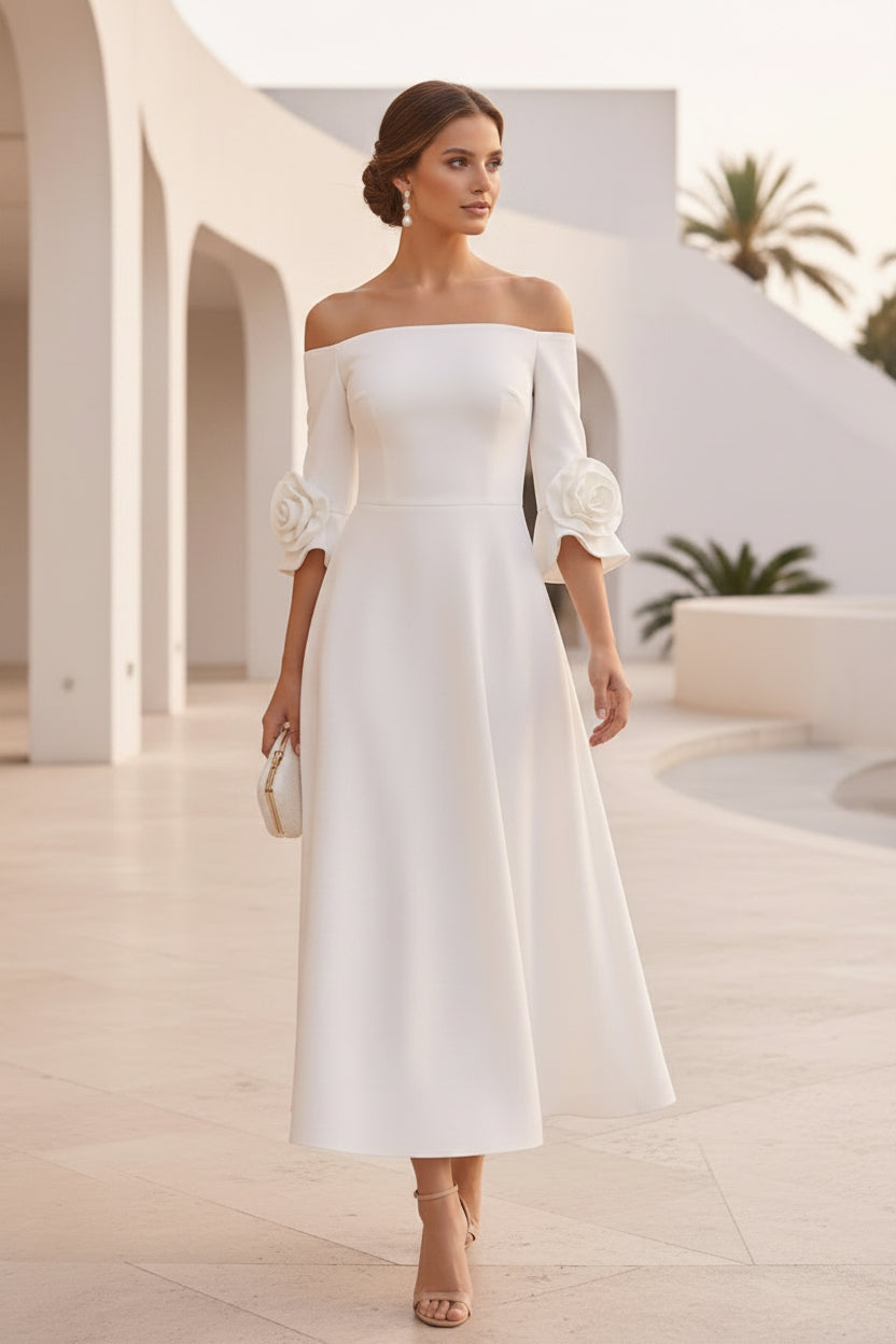 Carmen-Midikleid mit Rosenmanschetten an den Ärmeln