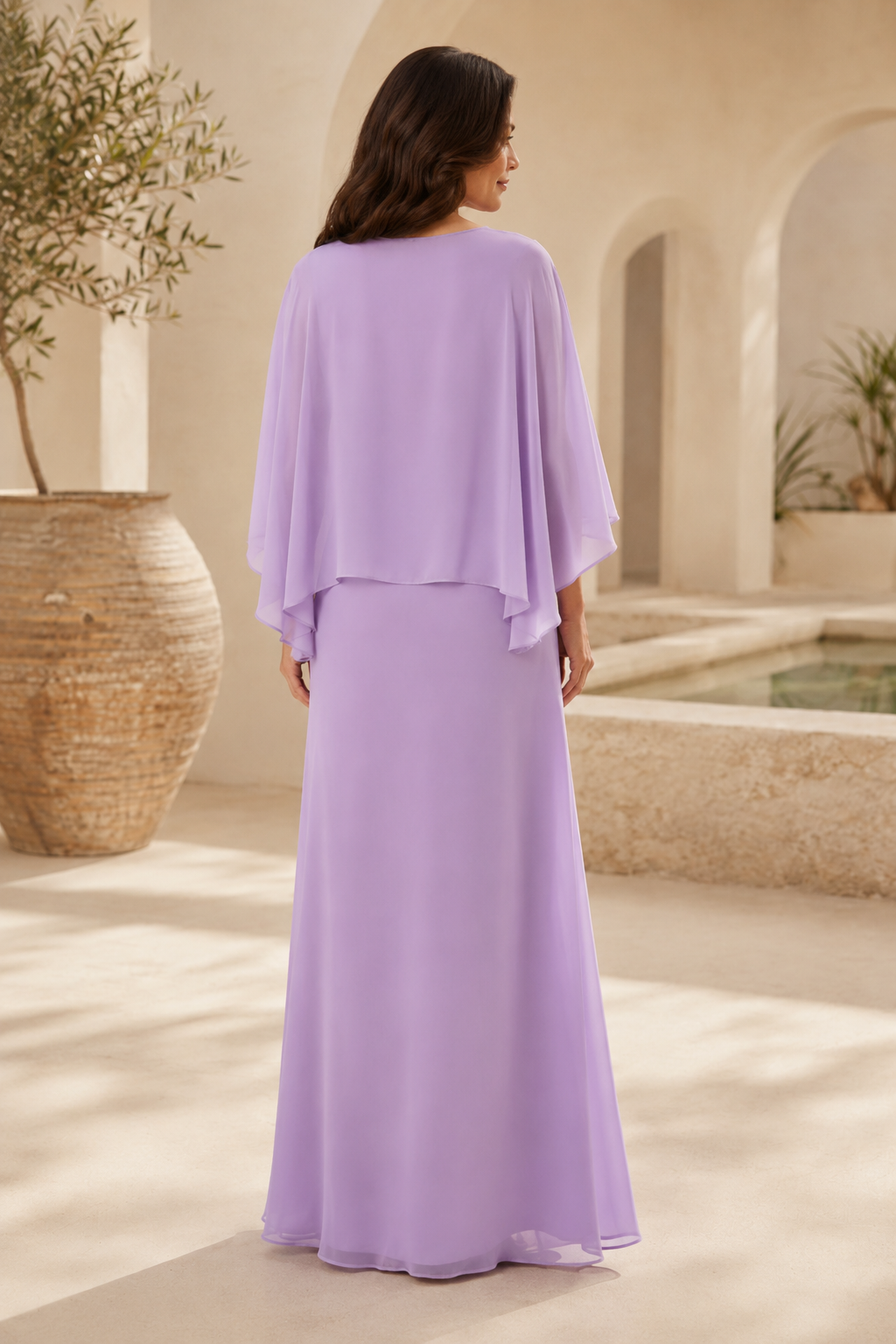 Chiffon-Abendkleid mit Cape-Overlay