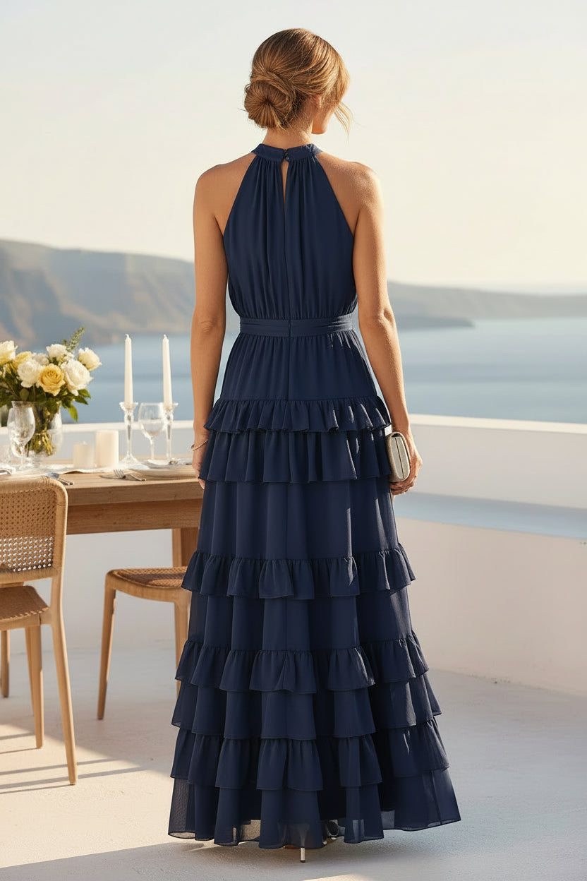 Halterneck-Maxikleid mit gestuftem Rüschenrock