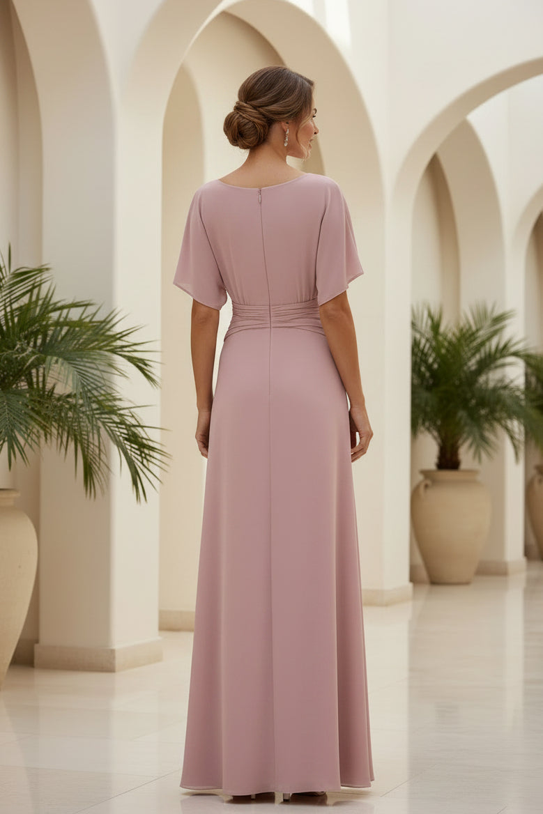 Bootshals, geraffte Taille, bodenlanges Abendkleid