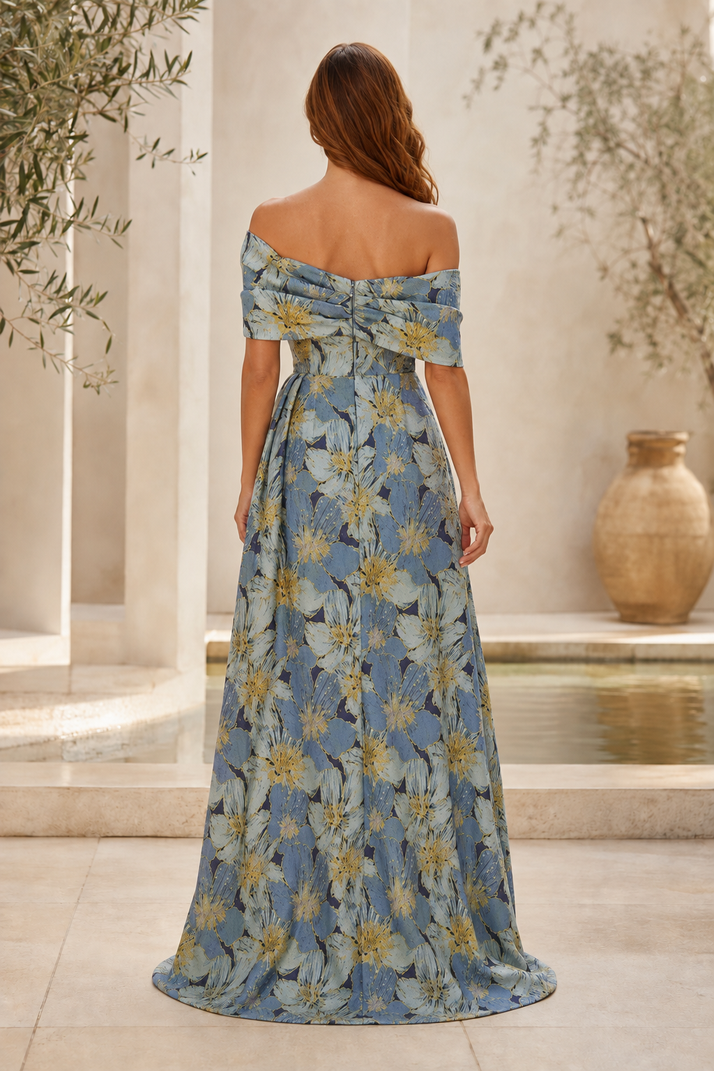 Blumen-Jacquard-Abendkleid mit Carmen-Ausschnitt und hohem Schlitz