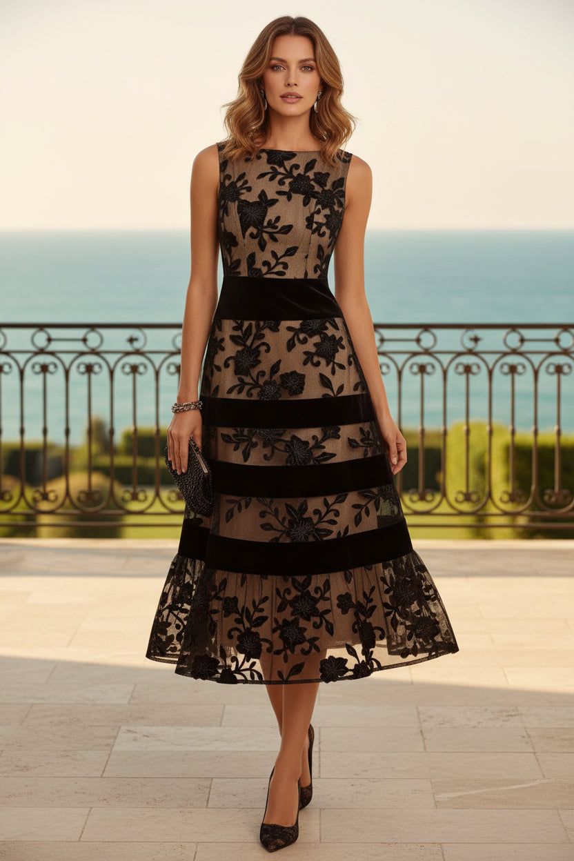 Geblümtes Midikleid mit Samtbändern