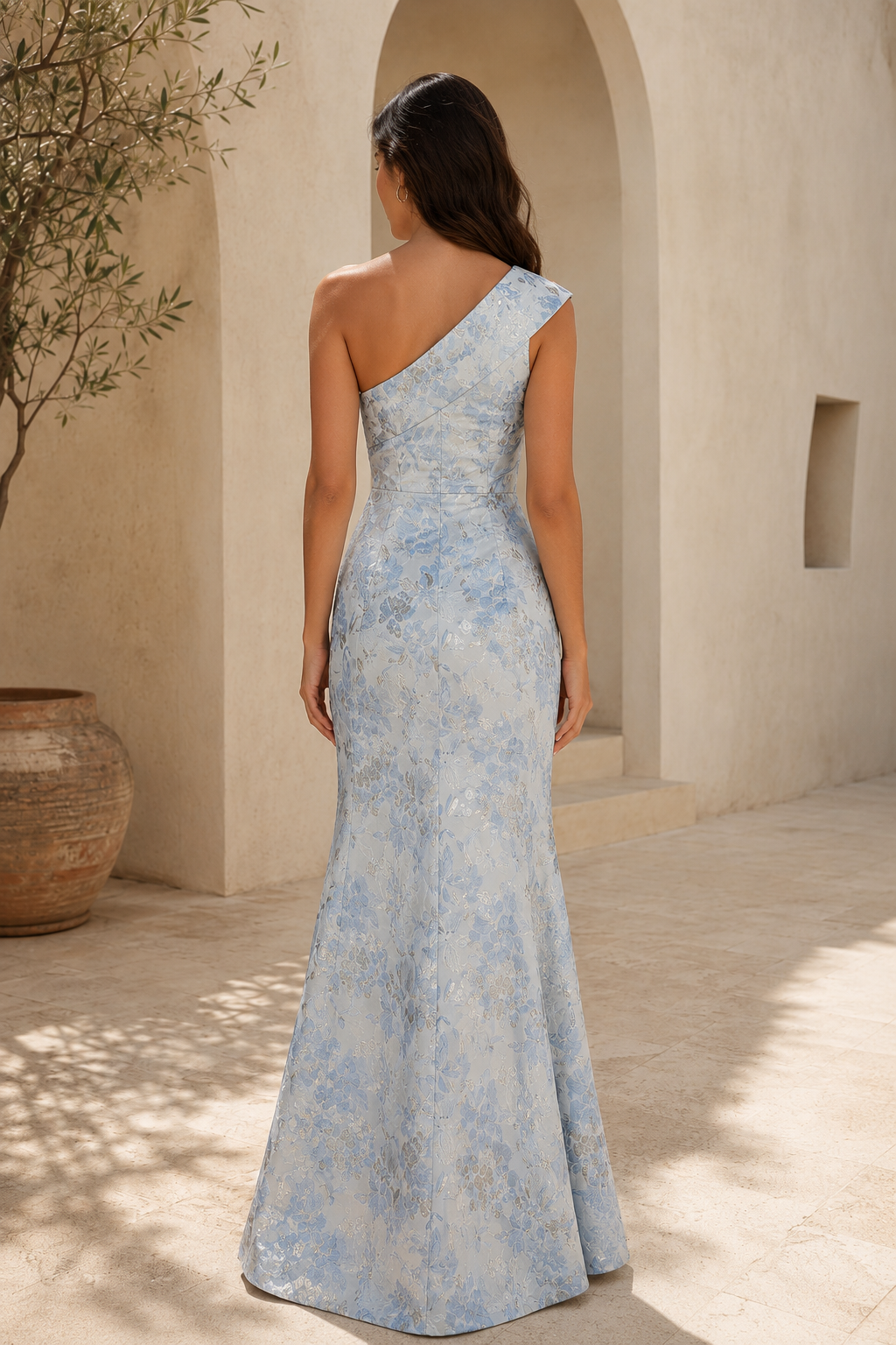 One-Shoulder-Abendkleid mit Blumenmuster, Jacquard-Rüschen und Schlitz