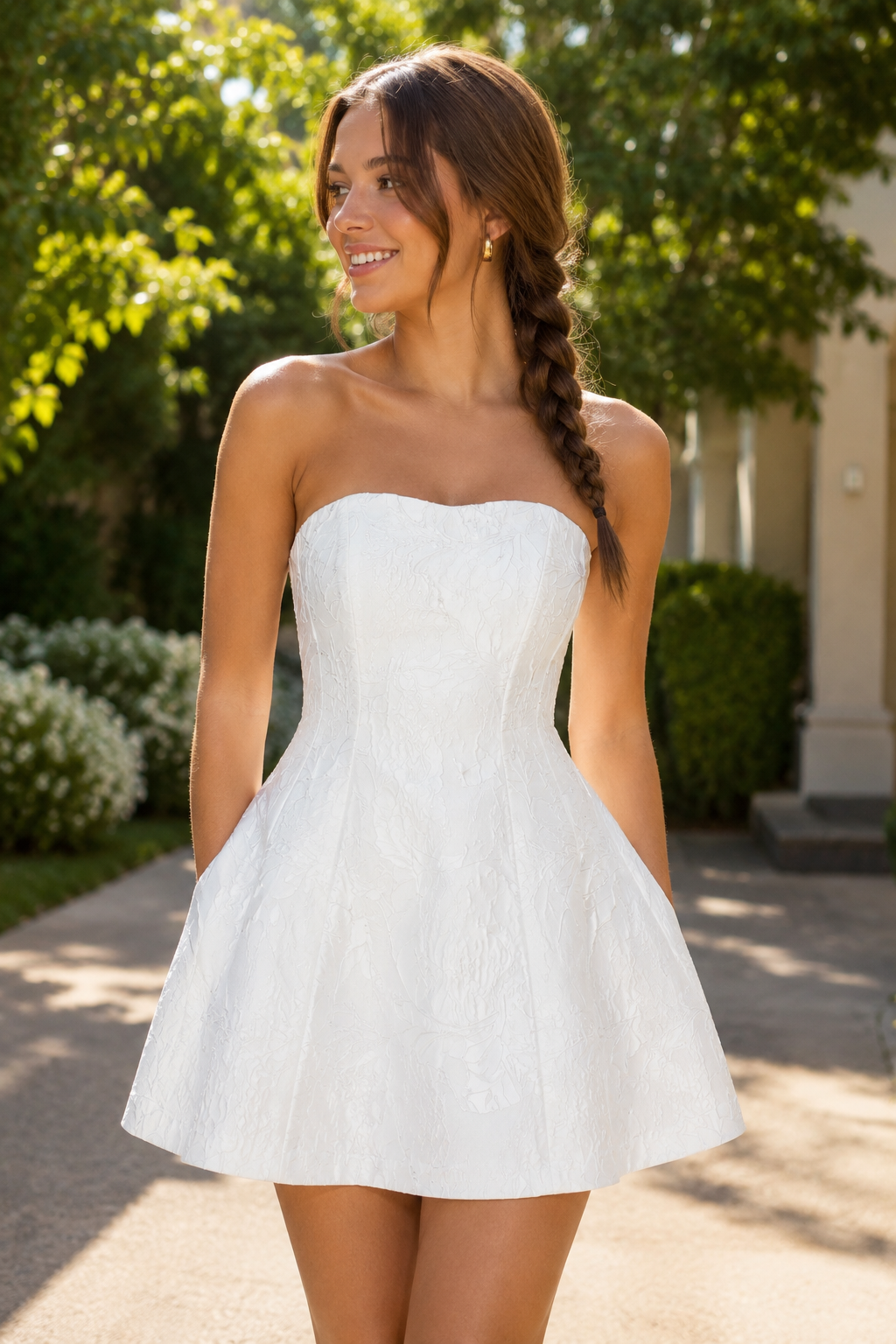 Trägerloses Jacquard-Mini-Kleid in A-Linie