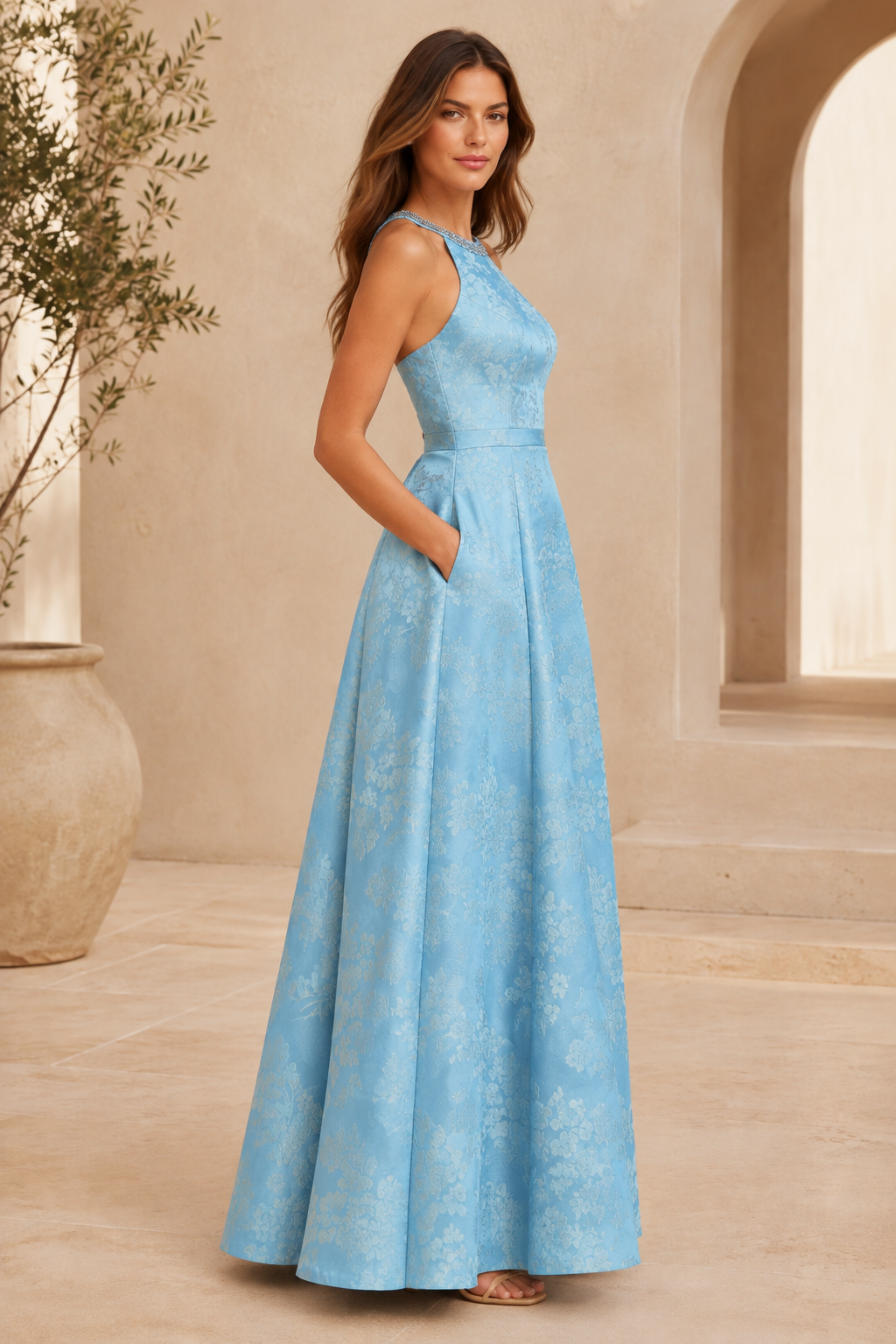 Geblümtes Jacquard-Neckholderkleid mit Perlenverzierung am Ausschnitt