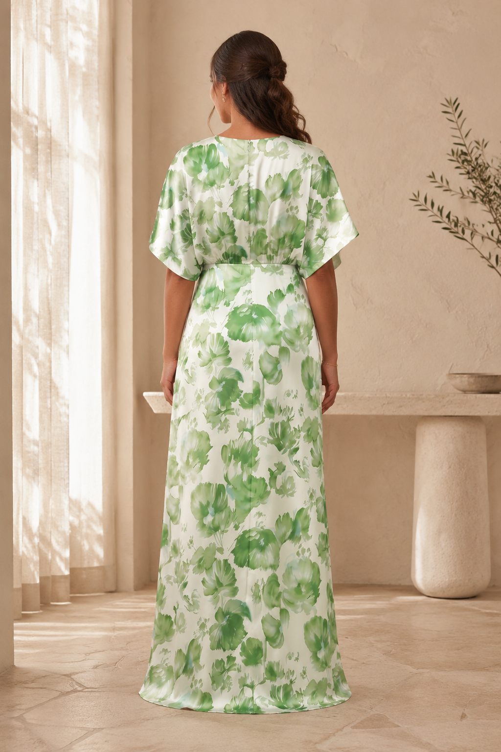 Maxikleid mit Blumenmuster, tiefem V-Ausschnitt und flatternden Ärmeln