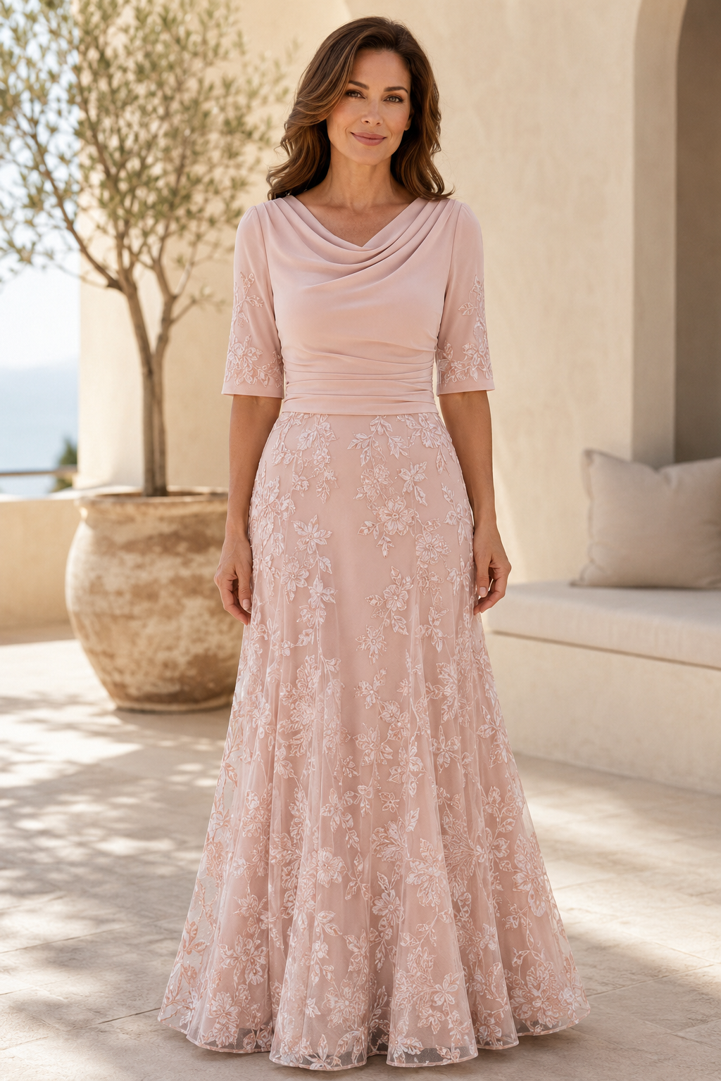 A-Linien-Abendkleid aus Spitze mit Wasserfallausschnitt und Ellenbogenärmeln
