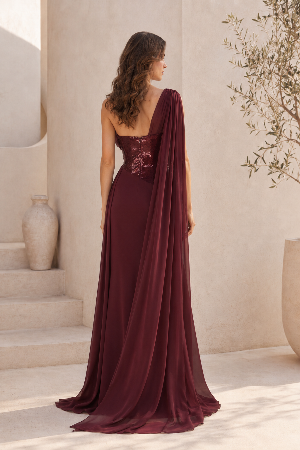 Ein-Schulter-Pailletten-Korsett-Abendkleid mit Cape