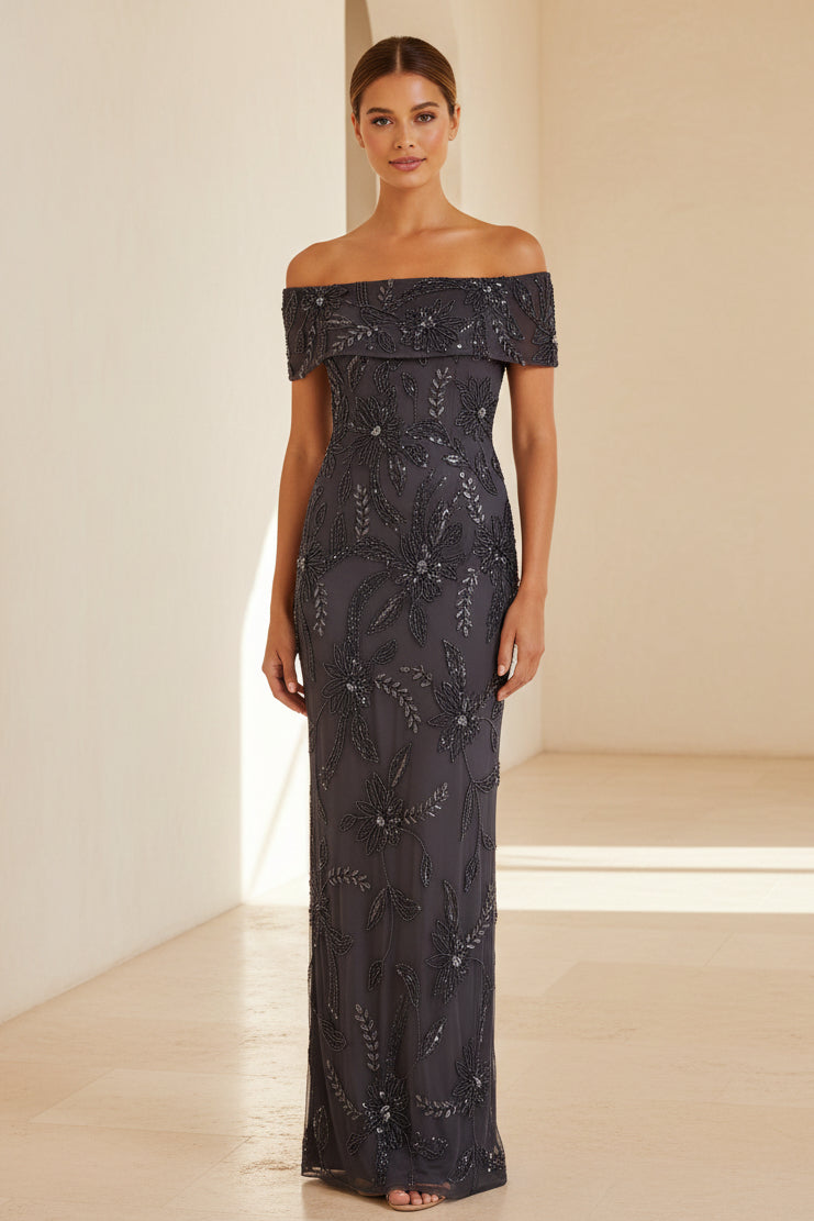 Schulterfreies, perlenverziertes Etui-Abendkleid mit Blumenmuster
