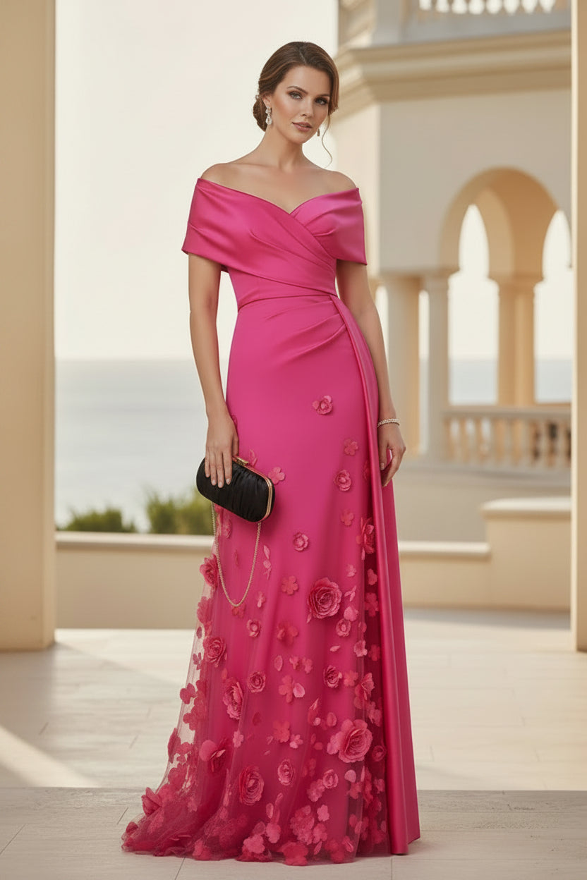 Trägerloses Abendkleid mit floralen Applikationen