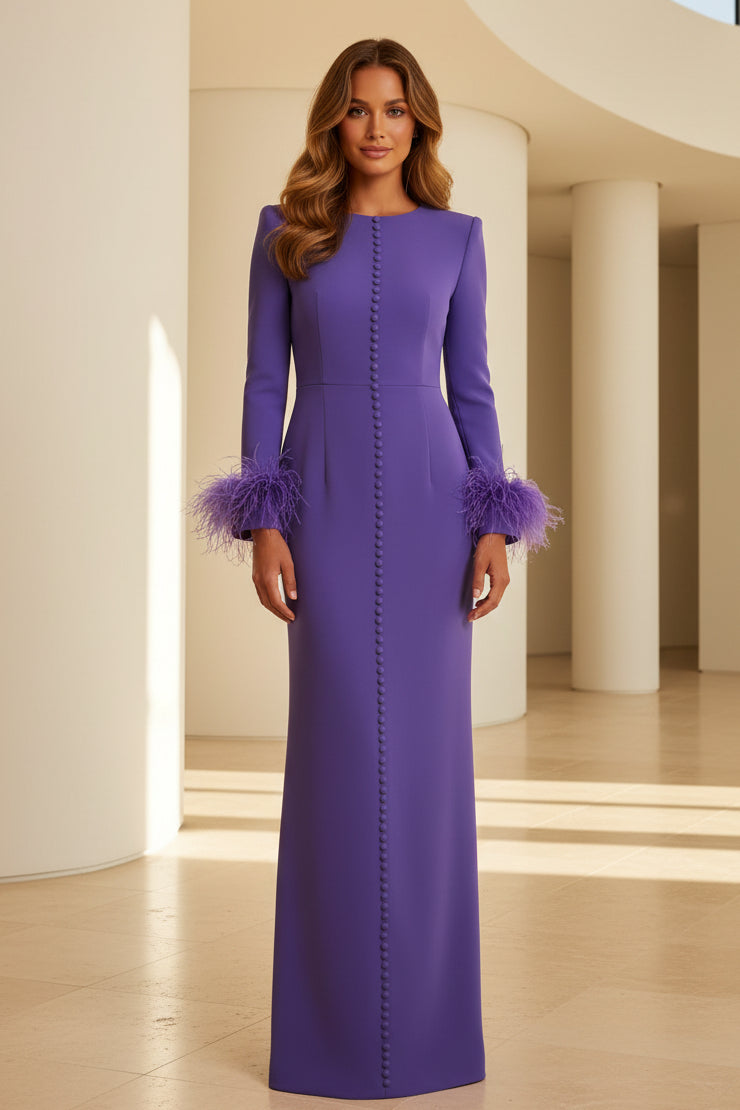 Abendkleid aus Crêpe mit langen Ärmeln und Federbündchen
