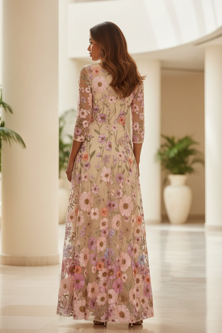 Maxikleid aus besticktem Mesh mit Blumenmuster und A-Linie