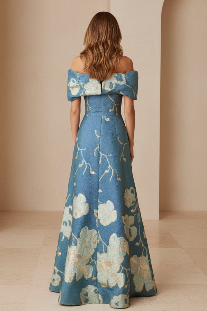 Schulterfreies Abendkleid aus floralem Jacquard