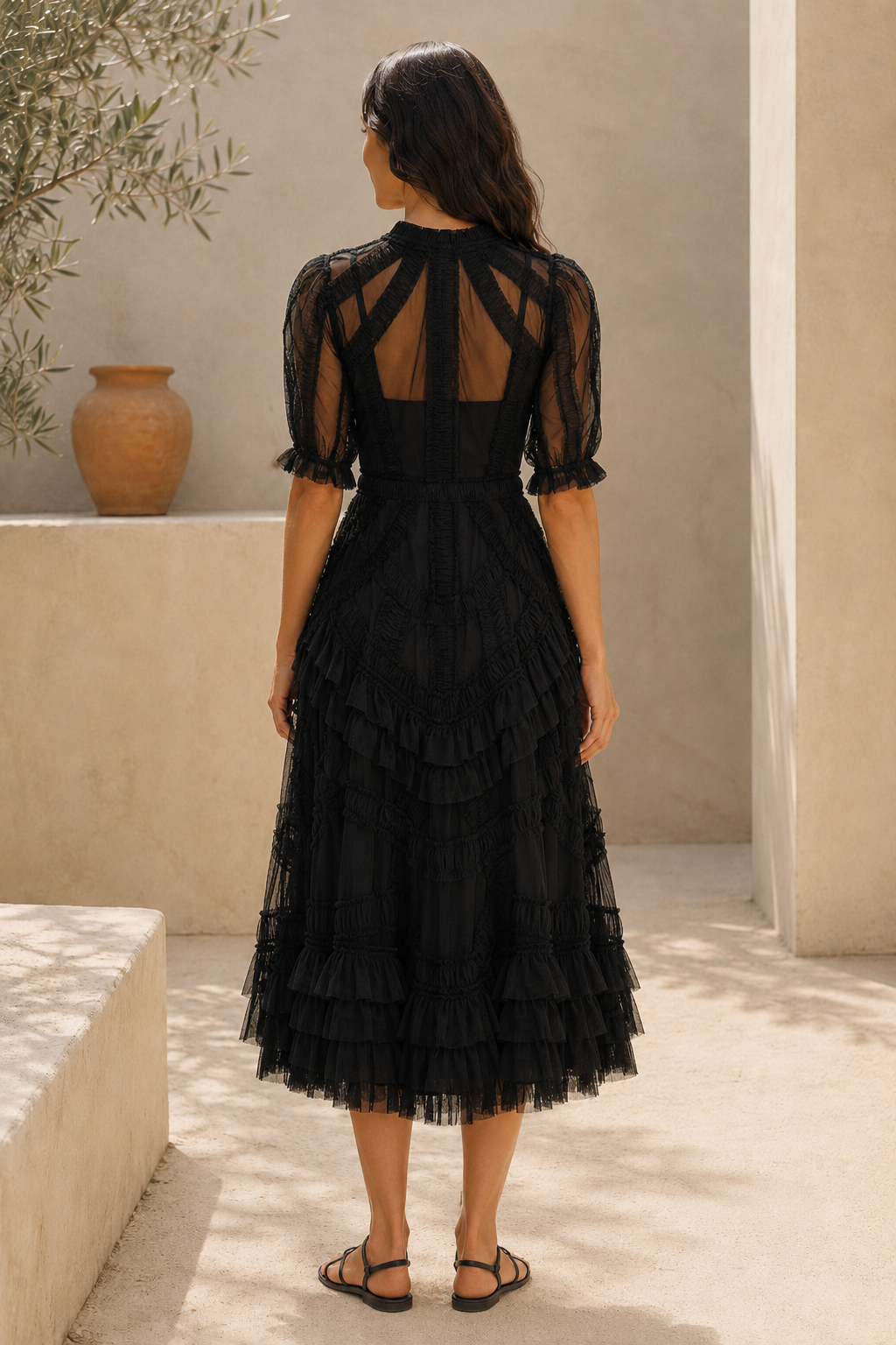 Gestuftes Rüschen-Tüll-Midikleid mit Illusionsrücken