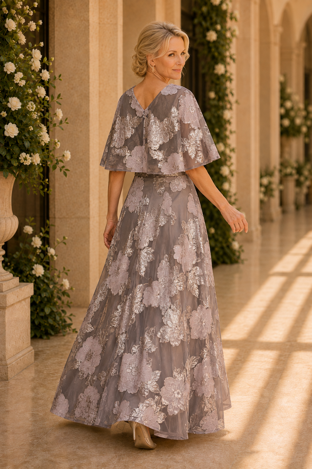 Blumen-Jacquard-Capelet A-Linien-Abendkleid