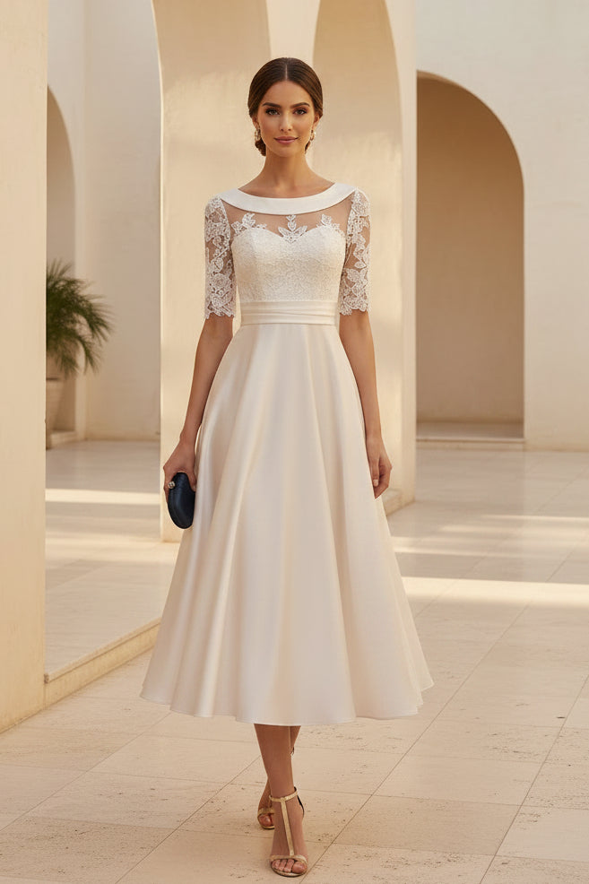Knielanges A-Linien-Kleid aus Satin mit Spitzenoberteil