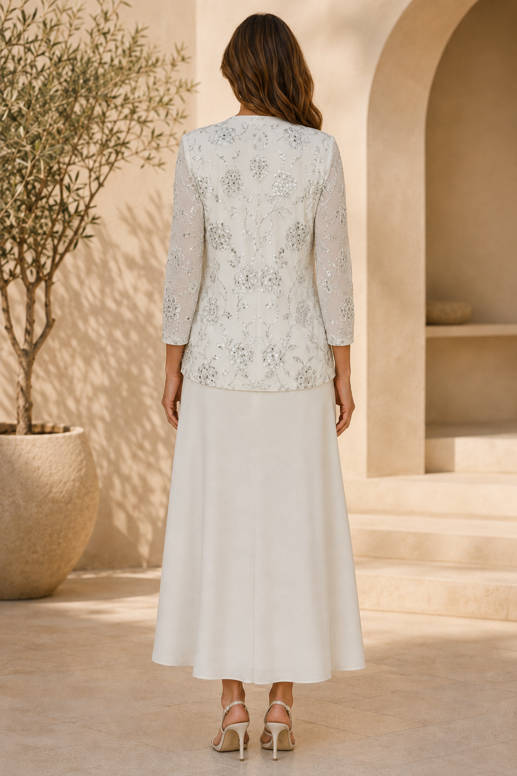 Set aus Paillettenjacke mit Blumenmuster und knöchellangem Kleid
